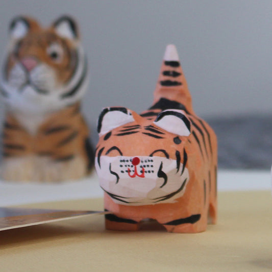 Hand-Carved Wooden Tiger Cat Figurines – Playful & Colorful Wooden Decor